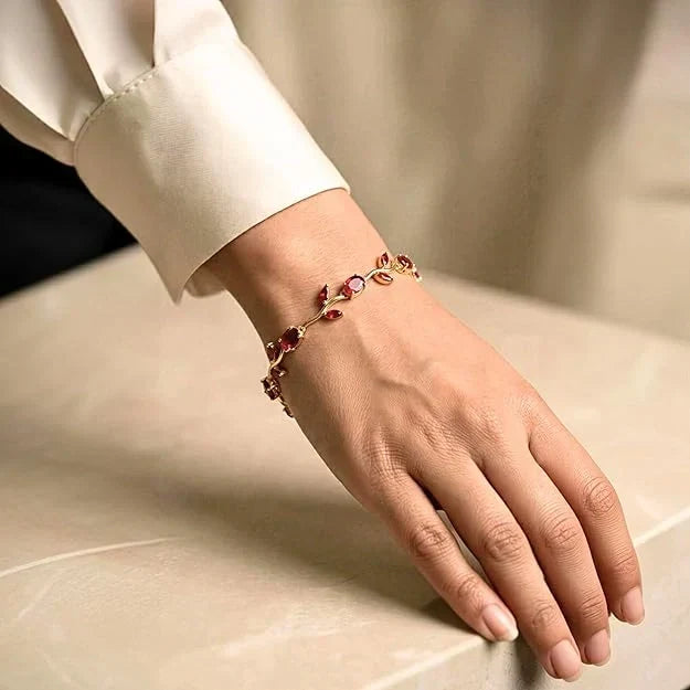Tulip Ruby-Red Leaf Vine Bracelet – Gold Plated